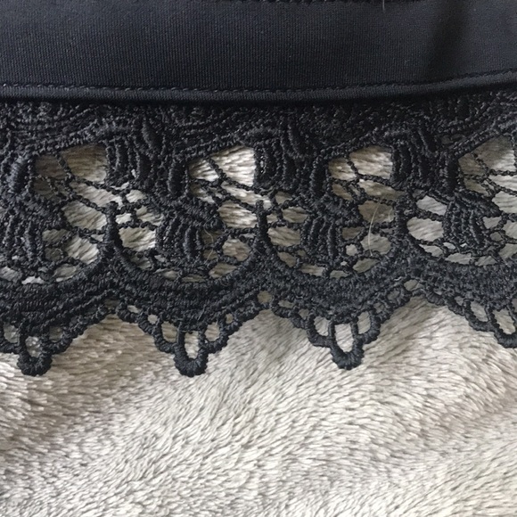 Black bikini swimsuit top, string tie on top and gold clip on the back. - Picture 3 of 7